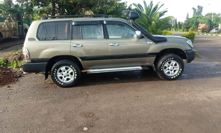 Toyota 105 land cruiser