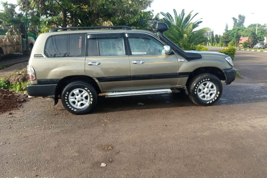 Toyota 105 land cruiser